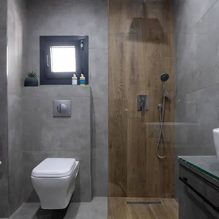 Heart Of Ladadika Ac Smart Tv Self Check-in Appartement