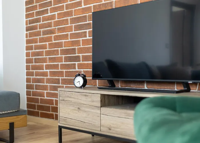 Heart Of Ladadika Ac Smart Tv Self Check-in *